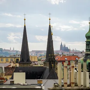hotel-planet-prague.praguehotelsweb.com/